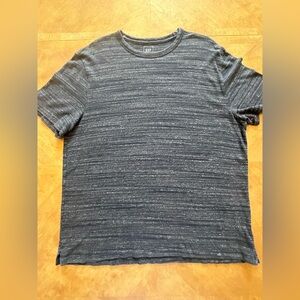 GAP Marled Navy Heathered Tee – XL – Classic Casual Style